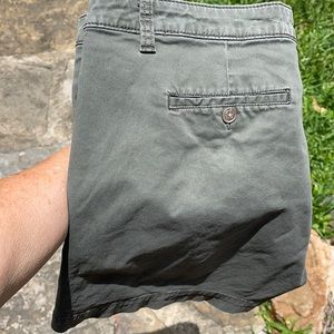 Sonoma Shorts Mid Rise sz 16 Kohl’s Olive Green